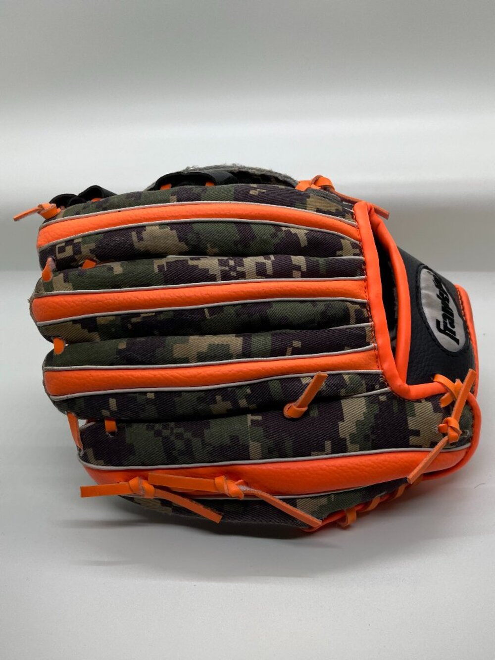 FRANKLIN SPORTS ORANGE AND BLACK BASEBALL GLOVE - YOUTH 9.5"  22846